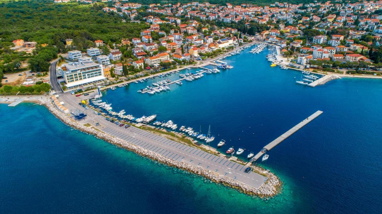 Apartments Kvarner Малинска Екстериор снимка