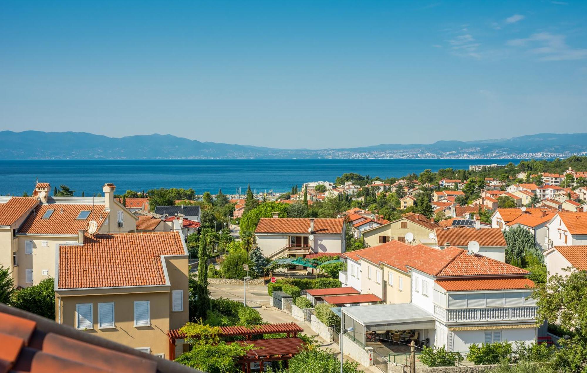 Apartments Kvarner Малинска Екстериор снимка