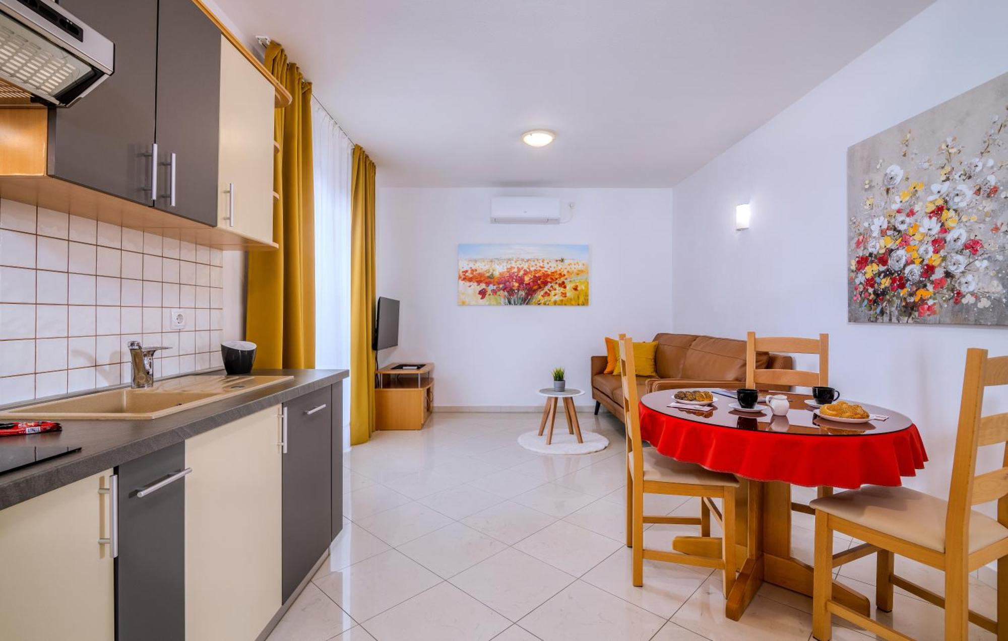 Apartments Kvarner Малинска Екстериор снимка