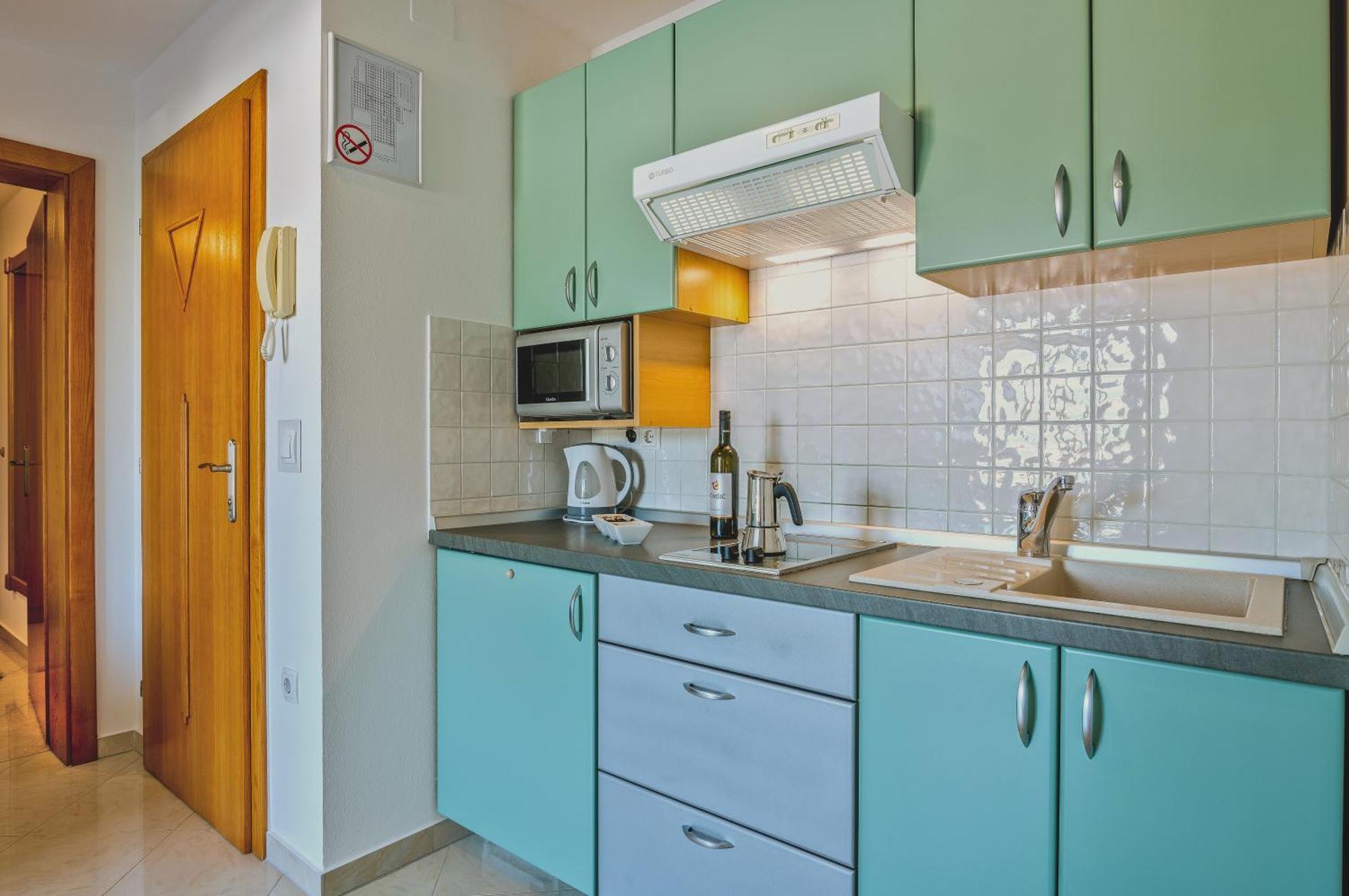 Apartments Kvarner Малинска Екстериор снимка